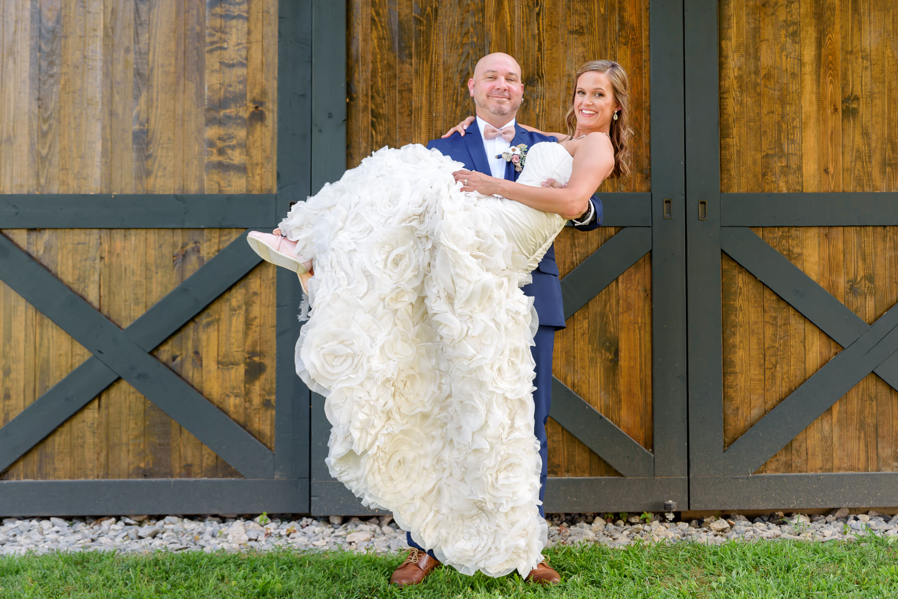 KentuckyWedding_2HeartsPhotography_EricMonica_FeaturedImage